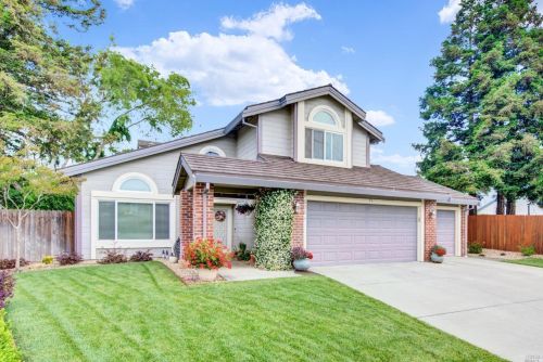 606 Burnham Ct, Vacaville, CA 95687-7339