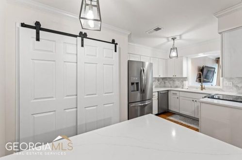 106 Adrian Pl, Atlanta GA  30327-4003 exterior