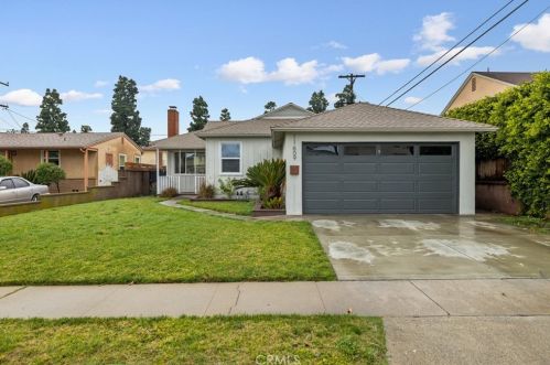 11609 Atkinson Ave, Hawthorne CA  90250-1827 exterior