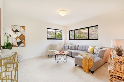 1051 Kamookoa Pl, Honolulu HI  96825-1317 exterior