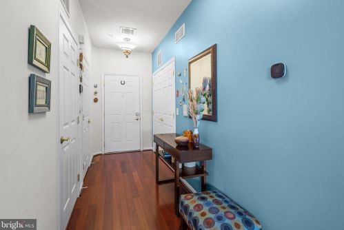 227 Timberlake Dr, Trenton NJ  08618-1459 exterior