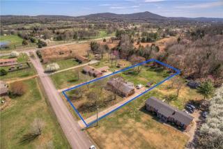 108 Moss Glen Rd, Lebanon, TN 37090-8729