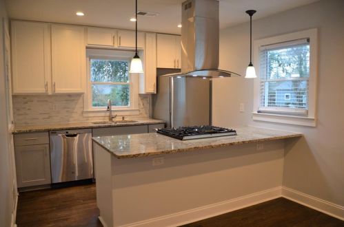 941 Ewing Dr, Forest Park, GA 30297-3923