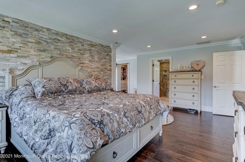 2 Nicole Ct, Jackson Twp, NJ 08527-2400