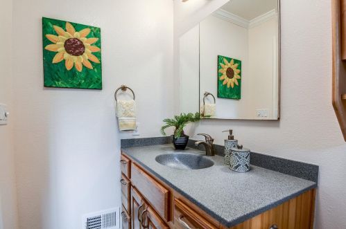 2174 Lacey Dr, Milpitas CA 95035-6122 exterior