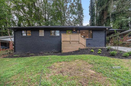 2130 Bolling Brook Dr, Atlanta GA  30311-2516 exterior