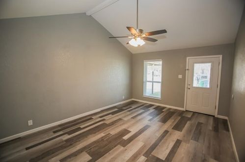 852 Marshall Rd, Angleton, TX 77515-4234