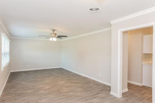 5520 Wales Ave, Fort Worth TX  76133-2508 exterior