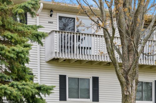 2457 Grenadier Ave, Saint Paul MN  55128-4319 exterior