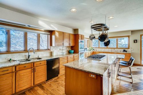 8385 Sunburst Trl, Parker CO 80134-6919 exterior