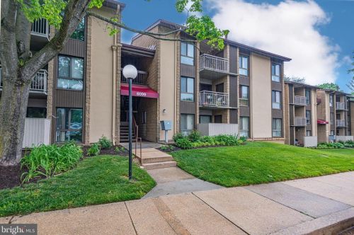6099 Majors Ln, Columbia MD  21045-4170 exterior