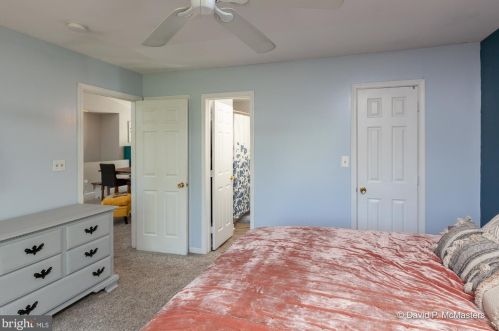 423 Shannondale Rd, Harpers Ferry WV 25425-4564 exterior