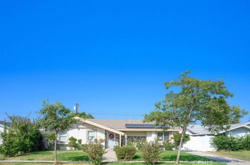 1527 Beacon Ave, Anaheim CA  92802-1313 exterior