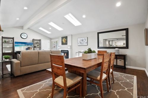 11512 Martha Ann Dr, Los Alamitos, CA 90720-4004
