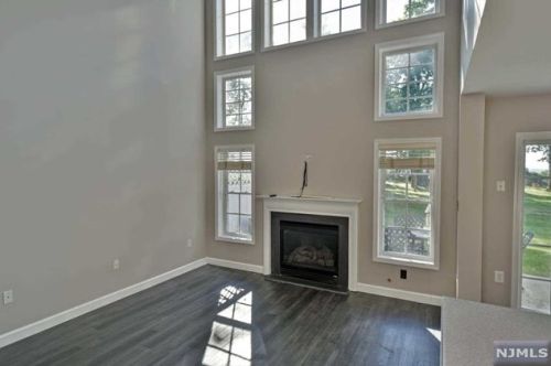 59 Magnolia Way, Paterson NJ  07508-3114 exterior