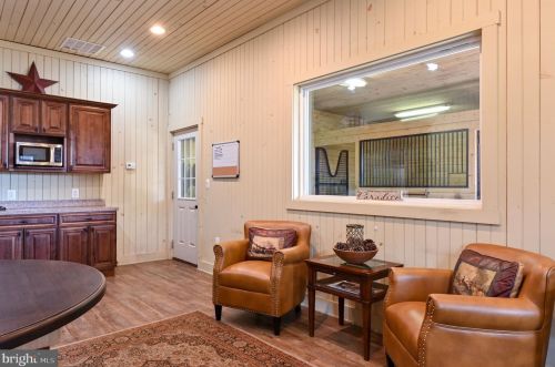 2874 Patuxent Riv Rd, Davidsonville MD 21035-2237 exterior