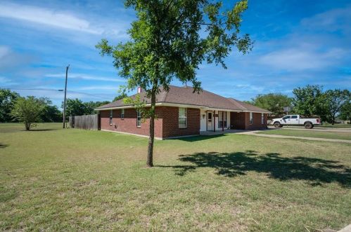 826 Miller Cir, Meridian, TX 76665-4724