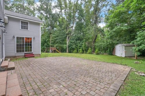 291 Spring Hill Rd, Upper Stepney CT  06468-2143 exterior