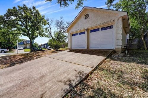 2301 Claudia June Ave, Austin, TX 78728-6718