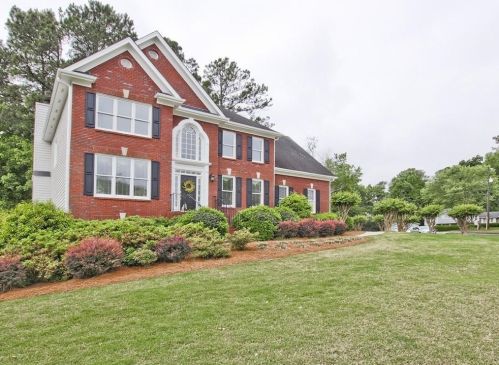1320 Denmark Dr, Lilburn, GA 30047-6710