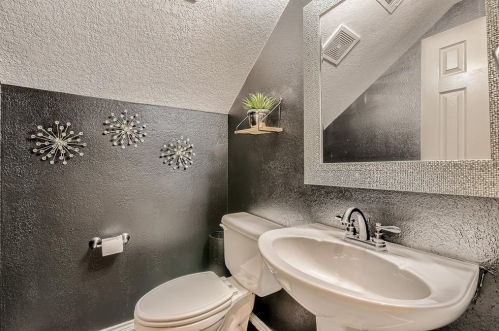 8301 Ash Riv Ct, Fort Worth TX  76137-5715 exterior