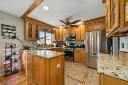 105 Carter Ter, Hackettstown NJ  07840-1002 exterior