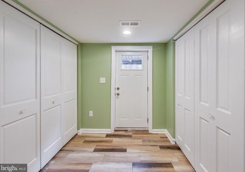 6608 Gude Ave, Silver Spring MD 20912-4827 exterior