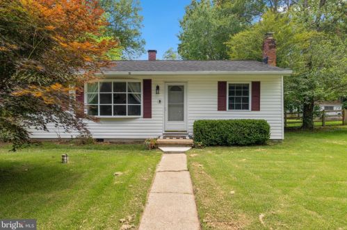 1501 Manor View Rd, Davidsonville, MD 21035-2159