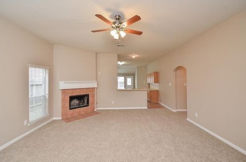 4907 Summer Rain Dr, Conroe TX  77303-2255 exterior