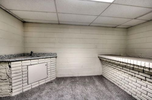 3533 Highwood Dr, Atlanta GA  30344-2500 exterior