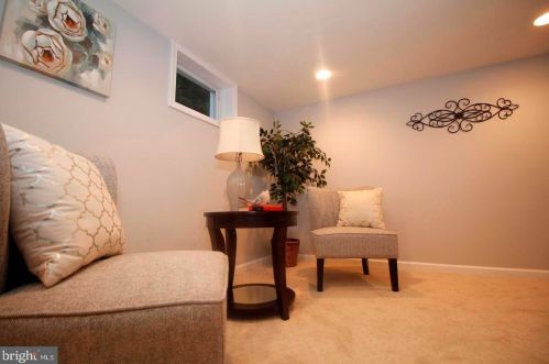 9509 Dallas Ave, Silver Spring MD 20901-3214 exterior