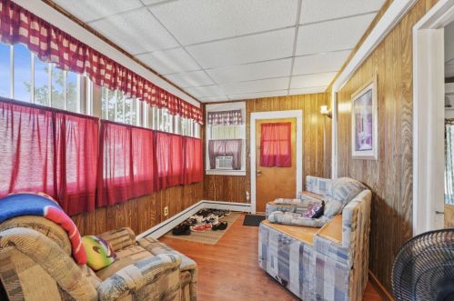 600 State St, Hobart IN  46342-6055 exterior