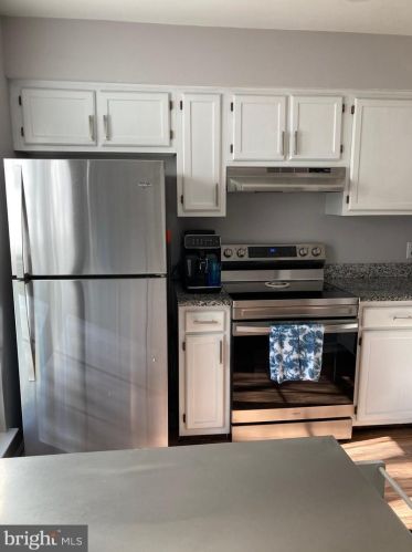 9608 Hastings Dr, Columbia MD  21046-1903 exterior