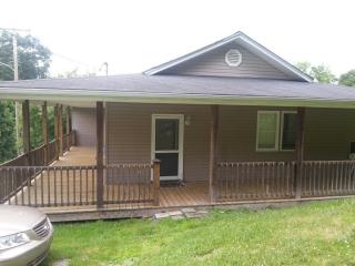 411 Beaver Ave, Beckley WV  25801-6124 exterior