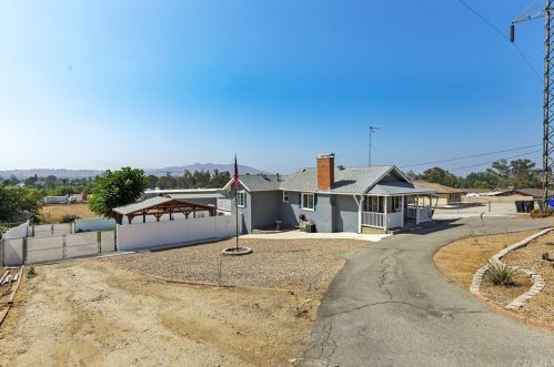 9398 56th St, Riverside, CA 92509-3840