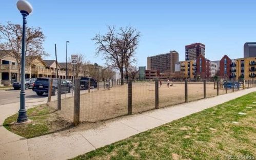 2711 Welton St, Denver CO  80205-2967 exterior