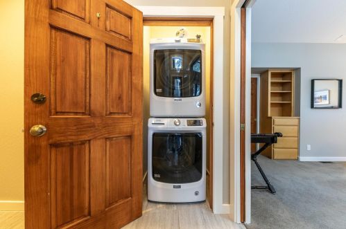 705 Conifer, Truckee CA  96161-3924 exterior