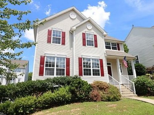 188 Winding Hill Dr, Hackettstown, NJ 07840-5658