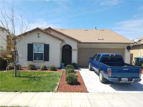 486 Knox St, Madera, CA 93638-9355