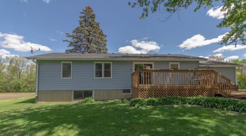 157 Vista Ter, Sycamore IL  60178-1553 exterior