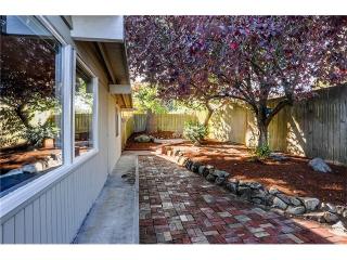 7810 206th St, Edmonds, WA 98026-6862
