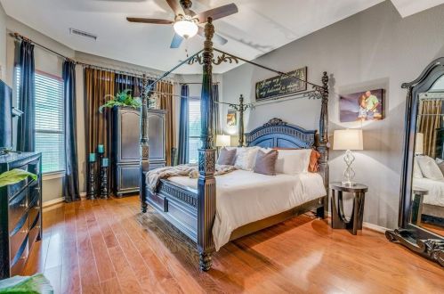 5329 Molasses Dr, Fort Worth TX  76179-8166 exterior