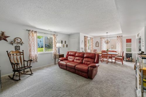 15888 Griffon Path, Saint Paul MN  55124-6660 exterior