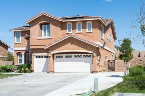 9296 Newbridge Dr, Riverside, CA 92508-9319