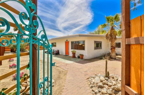 18325 Driscoll Rd, Desert Hot Springs, CA 92241-7711