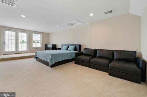 8064 Westside Blvd, Fulton MD  20759-2587 exterior