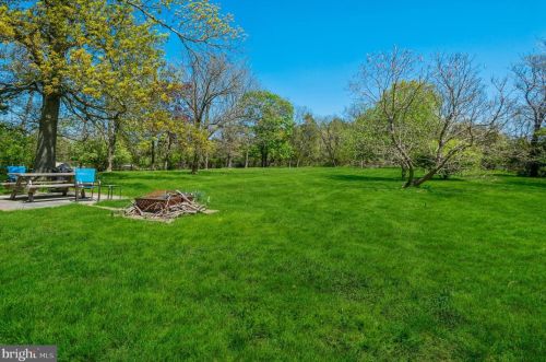 240 Bunker Hill Rd, Princeton NJ 08540-8514 exterior