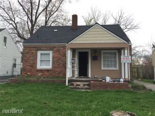 1939 Glenridge Dr, Indianapolis IN  46218-4561 exterior