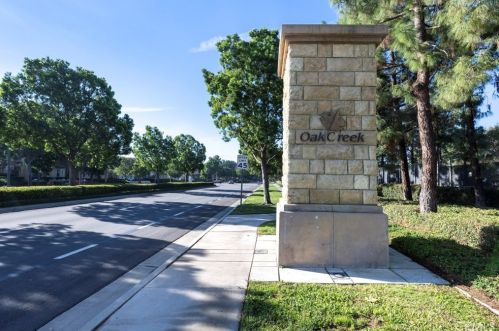 1804 Crescent Oak, Irvine CA  92618-4027 exterior