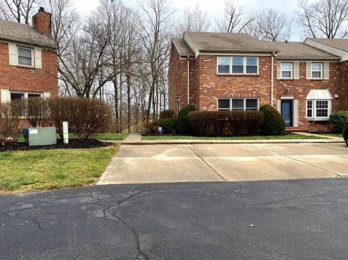 9124 Dominion Cir, Cincinnati OH  45249-8401 exterior